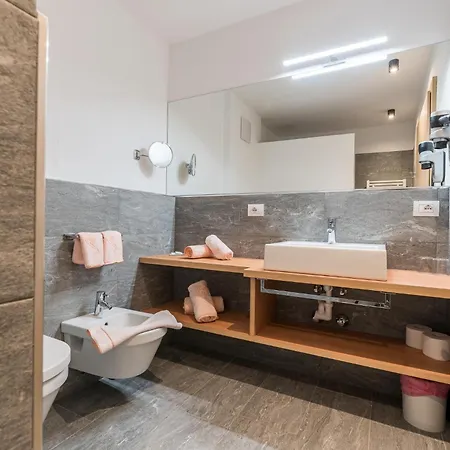 Hotel Feldmessner Brunico